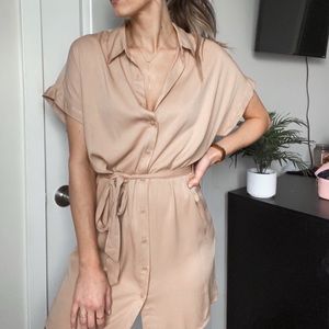 Button down collared dress NWT